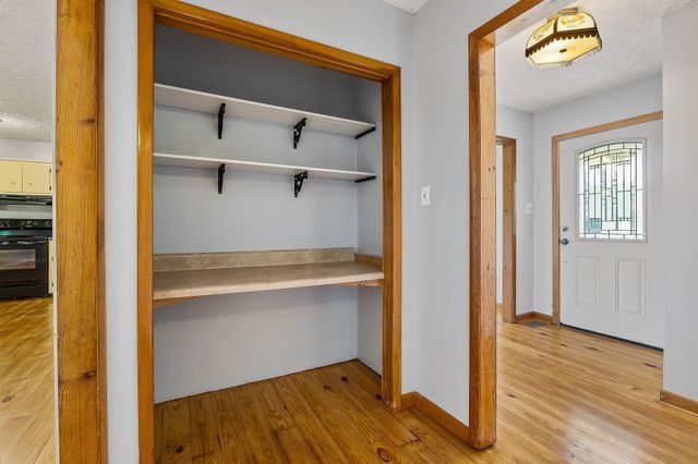 571 Larry Davis St, Spencer, TN 38585