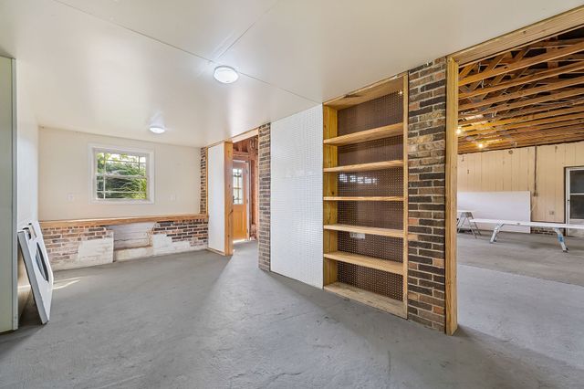 571 Larry Davis St, Spencer, TN 38585