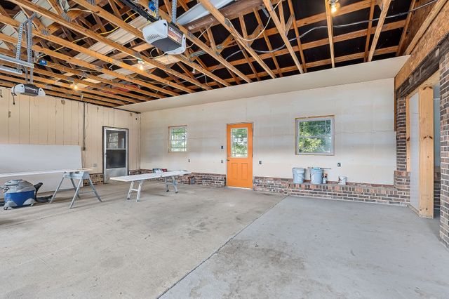 571 Larry Davis St, Spencer, TN 38585