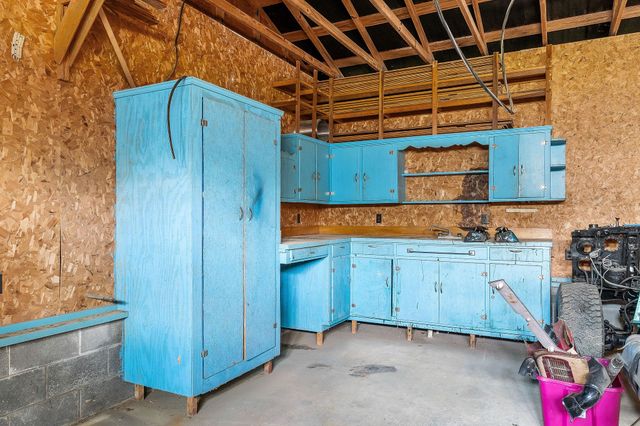 571 Larry Davis St, Spencer, TN 38585