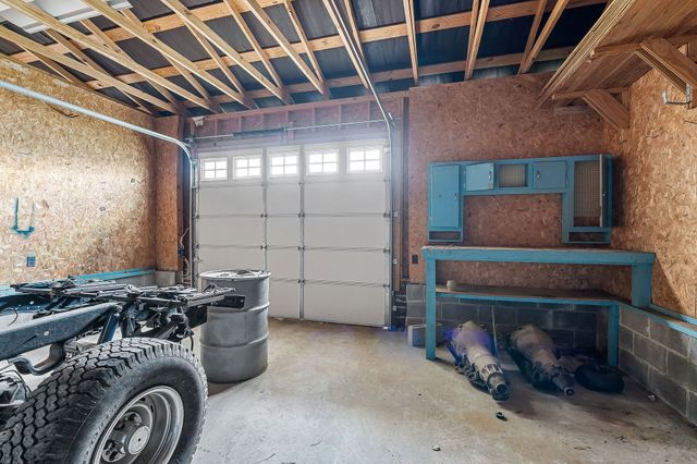 571 Larry Davis St, Spencer, TN 38585