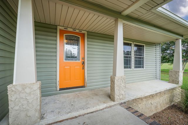 571 Larry Davis St, Spencer, TN 38585