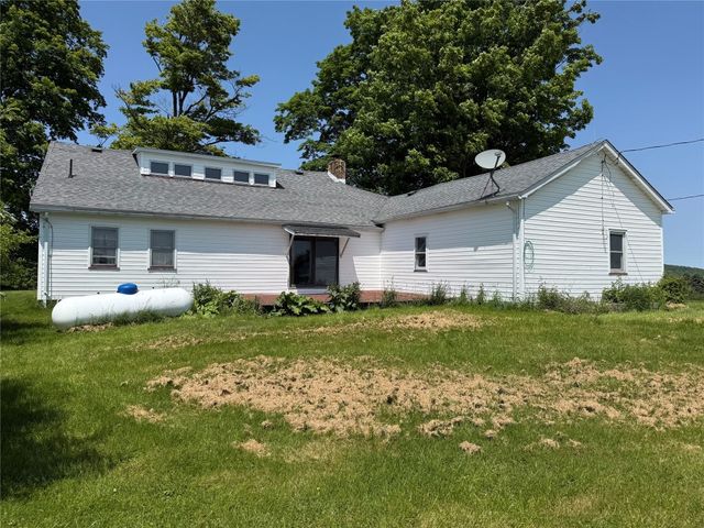 21641 IRISH Road, Edinboro, PA 16412