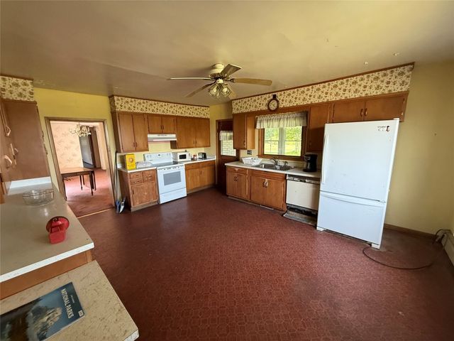 21641 IRISH Road, Edinboro, PA 16412