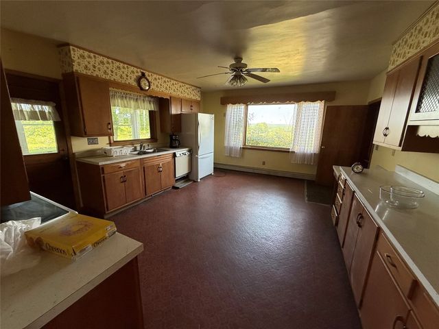 21641 IRISH Road, Edinboro, PA 16412