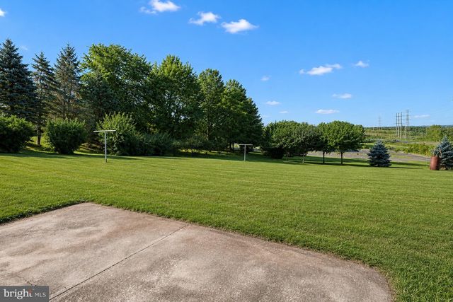 3012 SCHOOLHOUSE RD, Middletown, PA 17057