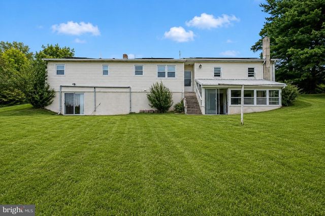 3012 SCHOOLHOUSE RD, Middletown, PA 17057