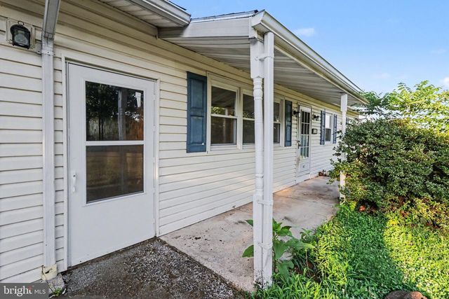 3012 SCHOOLHOUSE RD, Middletown, PA 17057