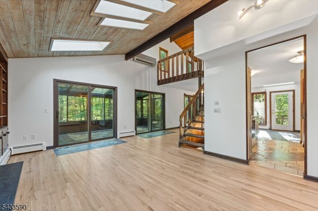 74 Stony Brook Rd, East Amwell Twp., NJ 08525