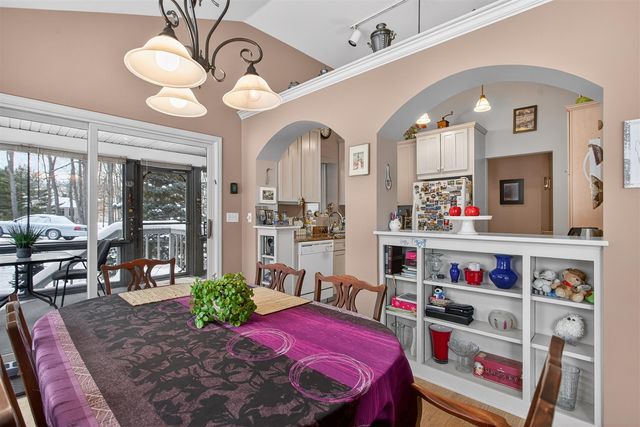 2205 Lake Wood Drive, Jackson, MI 49203