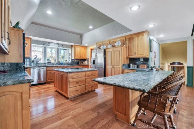 9 Pleasant Hill Drive, Rolling Hills Estates, CA 90274