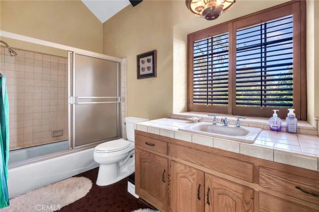 9 Pleasant Hill Drive, Rolling Hills Estates, CA 90274