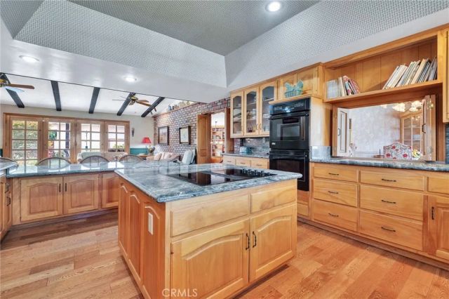 9 Pleasant Hill Drive, Rolling Hills Estates, CA 90274