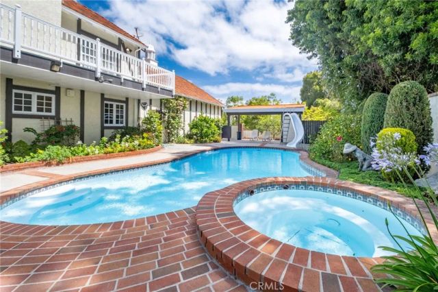9 Pleasant Hill Drive, Rolling Hills Estates, CA 90274