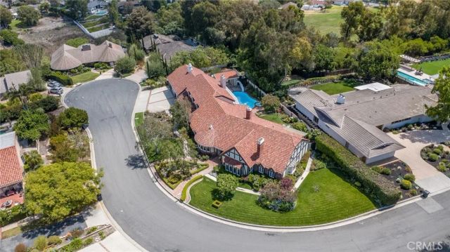 9 Pleasant Hill Drive, Rolling Hills Estates, CA 90274