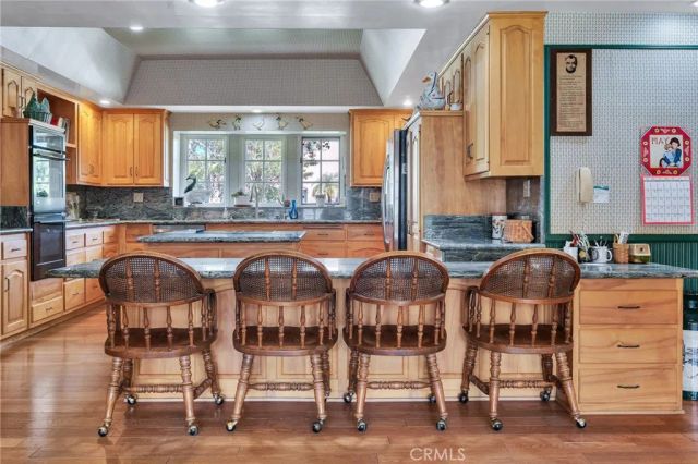 9 Pleasant Hill Drive, Rolling Hills Estates, CA 90274