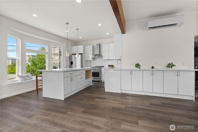 2216 E Fir Street, Seattle, WA 98122