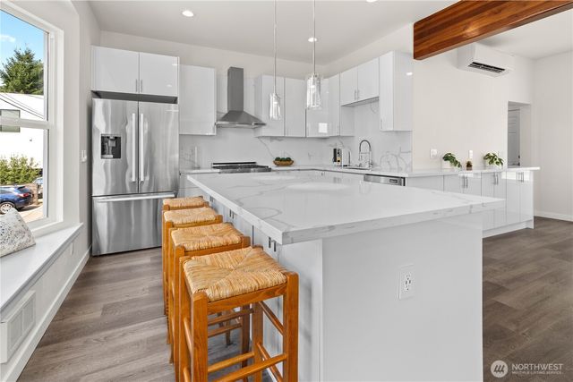 2216 E Fir Street, Seattle, WA 98122