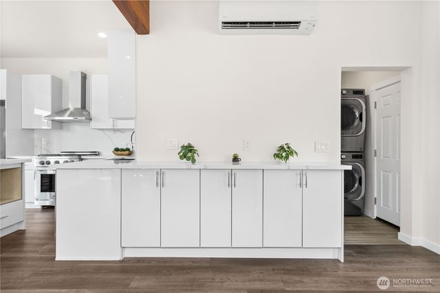 2216 E Fir Street, Seattle, WA 98122