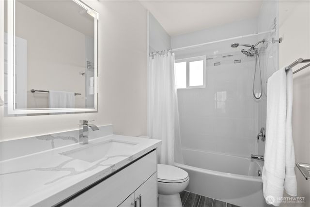2216 E Fir Street, Seattle, WA 98122