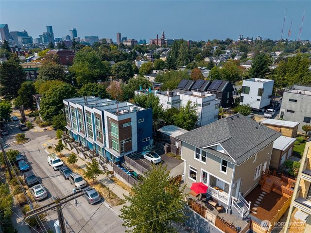 2216 E Fir Street, Seattle, WA 98122