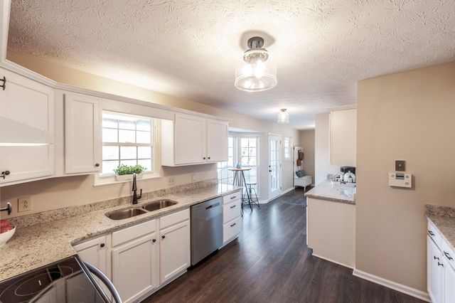 203 Mosley Dr, Springfield, TN 37172