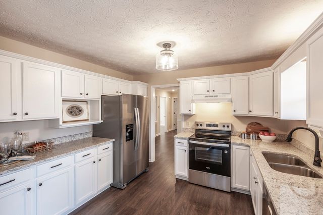 203 Mosley Dr, Springfield, TN 37172