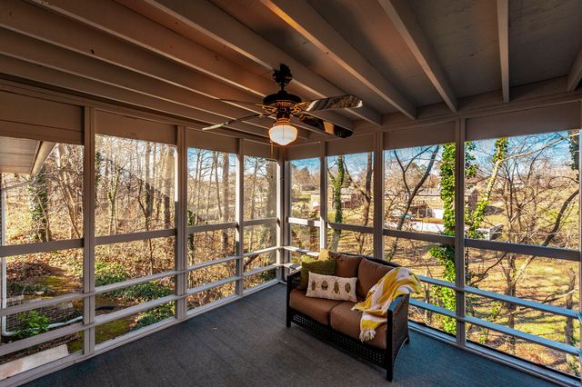 203 Mosley Dr, Springfield, TN 37172