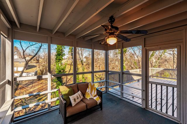 203 Mosley Dr, Springfield, TN 37172