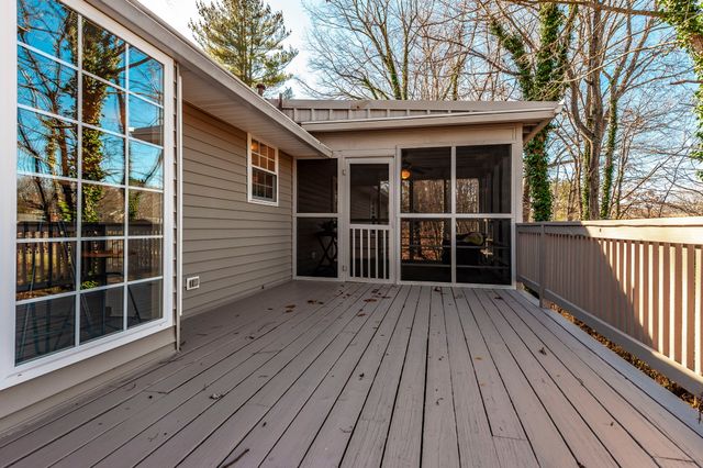 203 Mosley Dr, Springfield, TN 37172