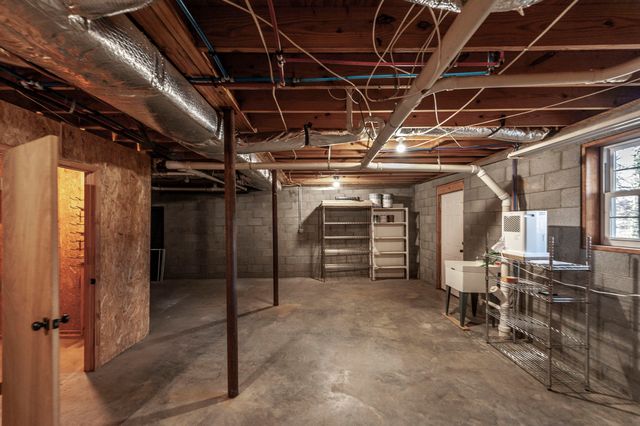 203 Mosley Dr, Springfield, TN 37172