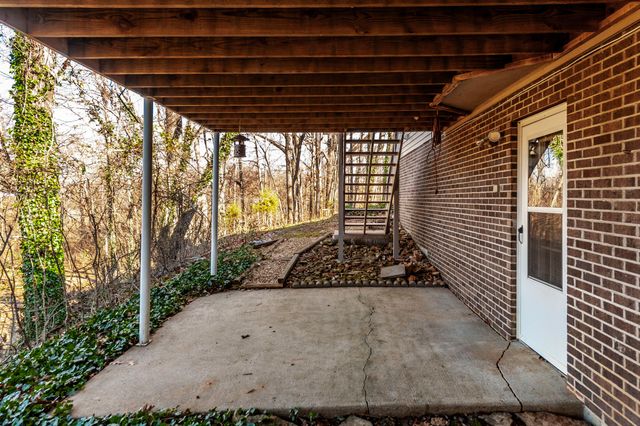 203 Mosley Dr, Springfield, TN 37172