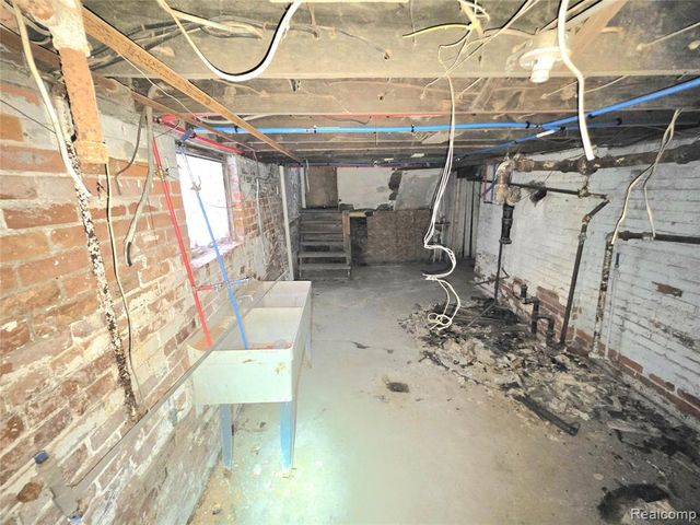 4353 Seebaldt Street, Detroit, MI 48204