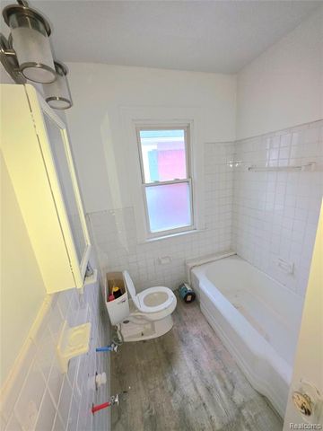4353 Seebaldt Street, Detroit, MI 48204
