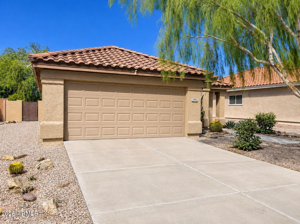 2196 S LAWTHER Drive, Apache Junction, AZ 85120 — photo 5