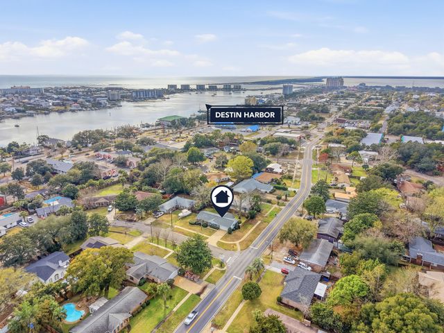 600 Sea Oats Drive, Destin, FL 32541
