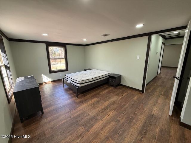 3572 Nc 42, Tarboro, NC 27886