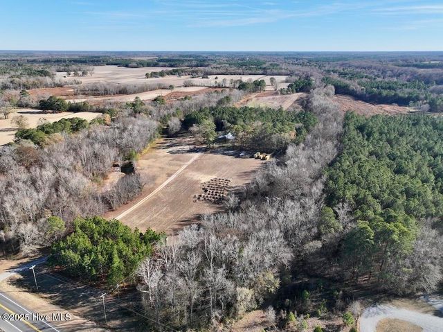 3572 Nc 42, Tarboro, NC 27886