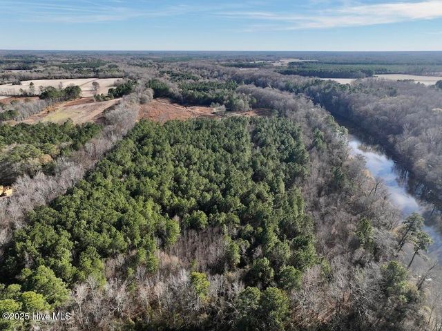 3572 Nc 42, Tarboro, NC 27886