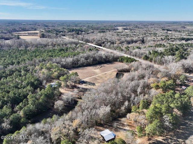 3572 Nc 42, Tarboro, NC 27886