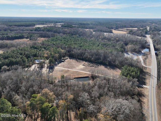 3572 Nc 42, Tarboro, NC 27886