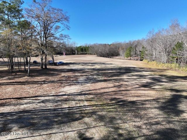 3572 Nc 42, Tarboro, NC 27886