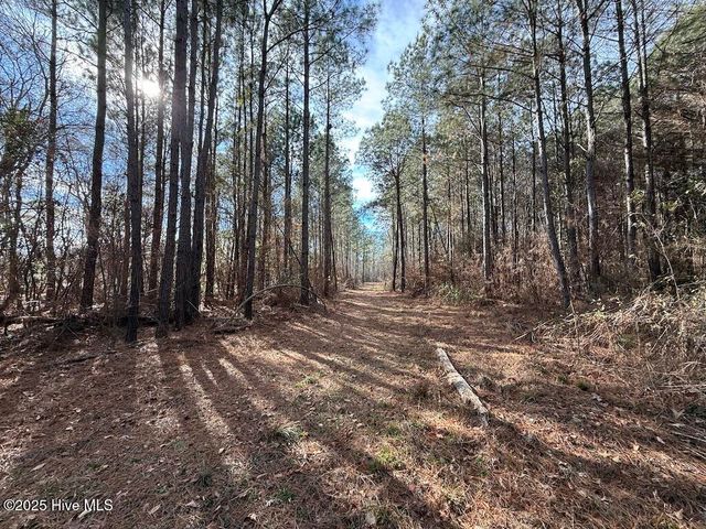 3572 Nc 42, Tarboro, NC 27886