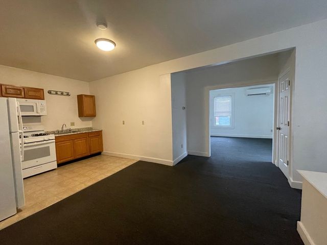 3 Webster St 4, Rockland, MA 02370