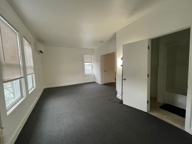 3 Webster St 4, Rockland, MA 02370