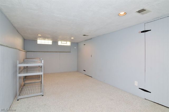 5284 Edenhurst Road, Lyndhurst, OH 44124
