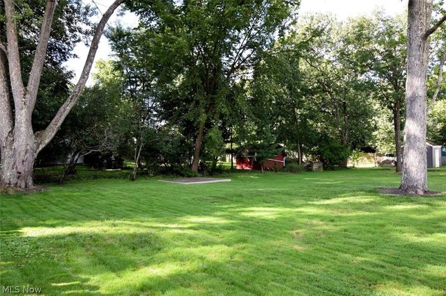 5284 Edenhurst Road, Lyndhurst, OH 44124