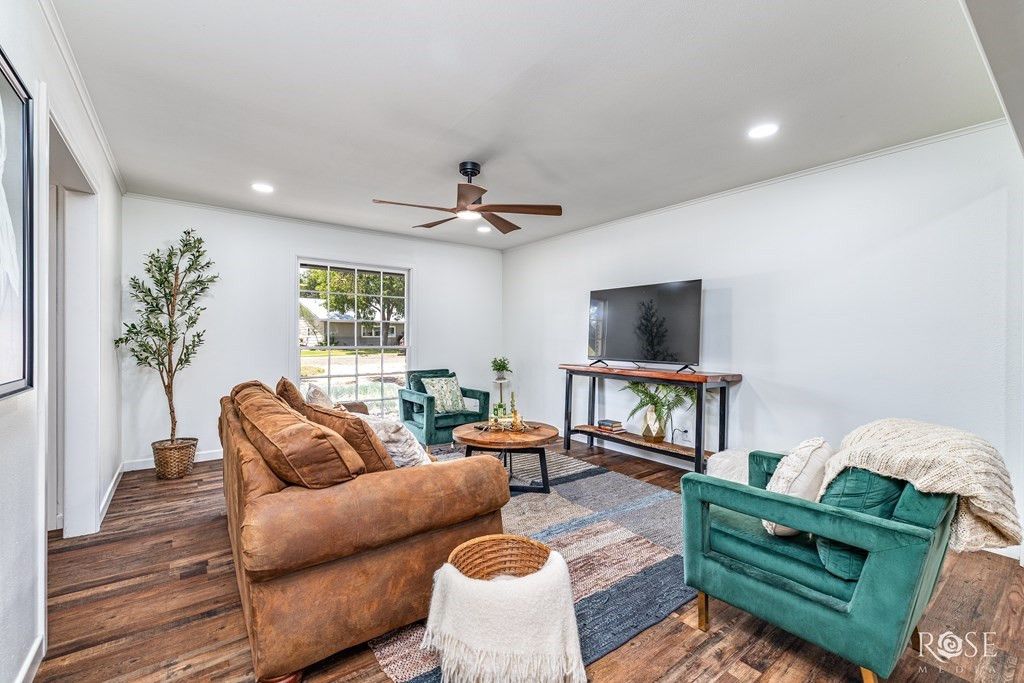 Image 5 of property listing at 2012 Jade Drive, San Angelo, TX 76904