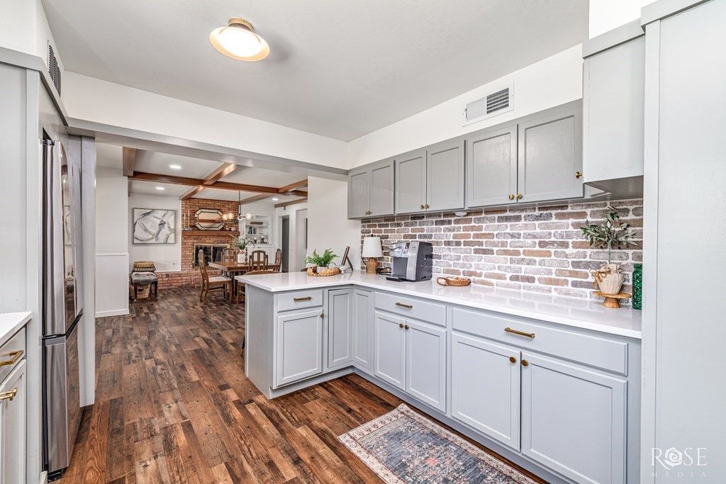 Image 8 of property listing at 2012 Jade Drive, San Angelo, TX 76904