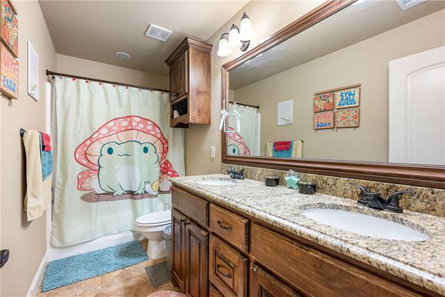 903 SW Caprington Street, Bentonville, AR 72712